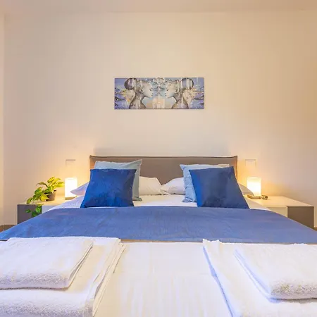 Zinola Lejlighed Savona